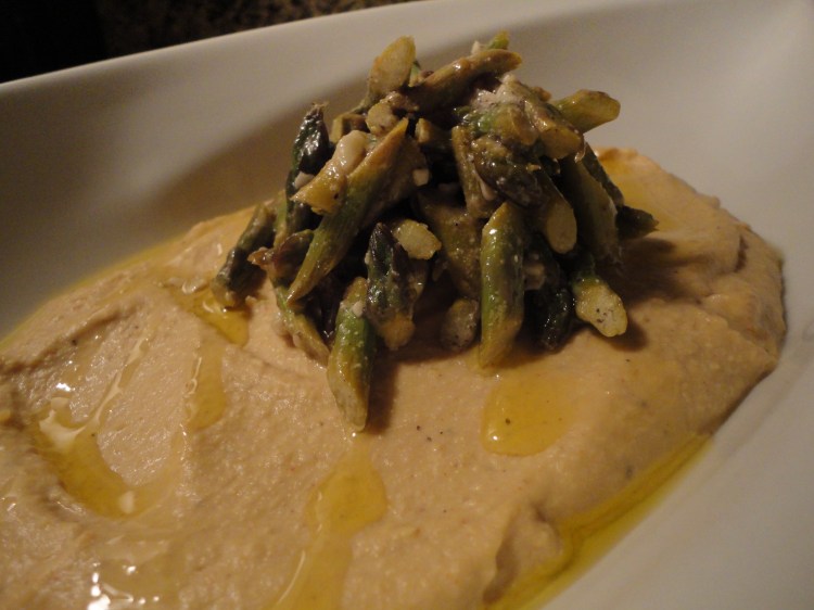 Hummus with Asparagus Salad (vegan & gluten free)